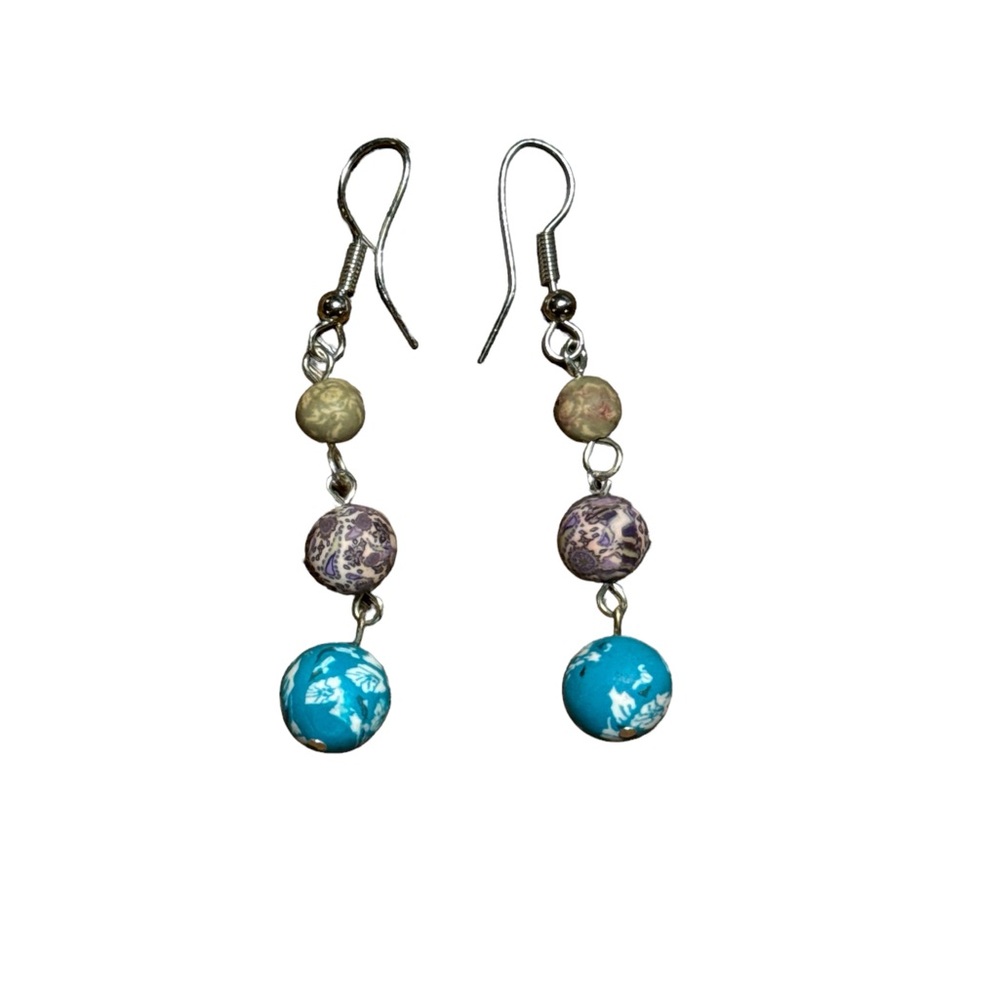Vera Bradley Earrings, Beautiful Clay Beads in Taupe, Mauve And Blue